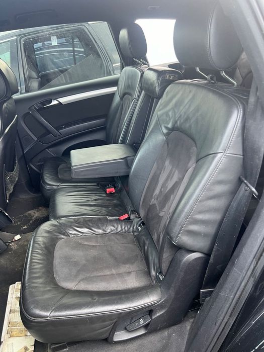 DEZMEMBREZ Piese AUDI Q7 Motor 3.0 Diesel Cod BUG Diesel Euro 4 Cutie de Viteze Automata Kit injectie injector injectoare Turbina Turbo pompa injectie inalta Bara Fata completa Capota Far Portiera Fata spate Stanga dreapta Oglinda Haion Luneta Interior pi