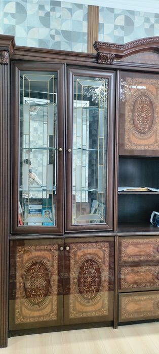 Шкаф сатылады...