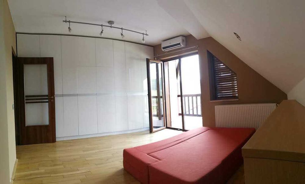 Inchiriez apartament/penthouse 4 camere 100mp + garaj Baciu