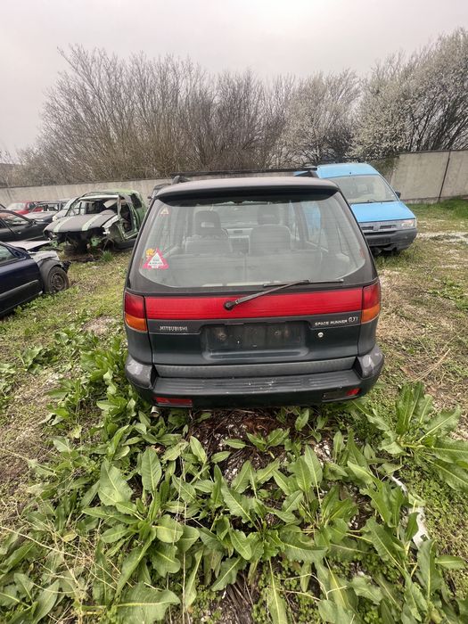 Mitsubishi Space Runner НА ЧАСТИ