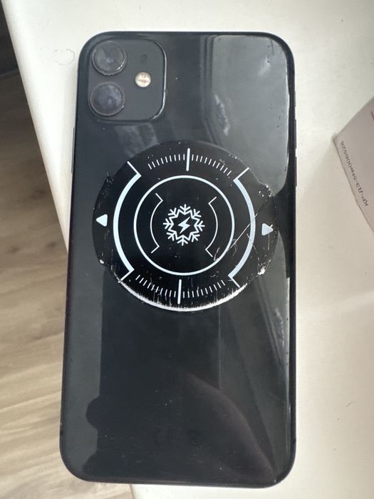 продам iphone 11