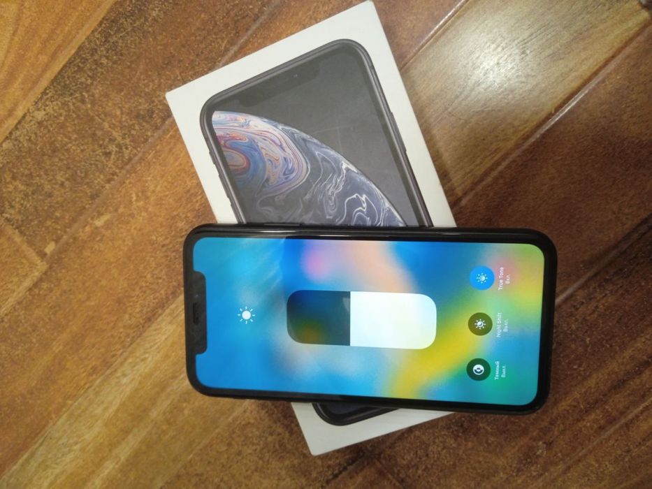IPhone XR 64 , RU/A