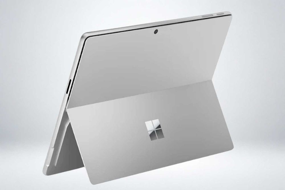 Microsoft Surface Pro 11/ Snapdragon X Elite / 32GB / 1TB / OLED Touch