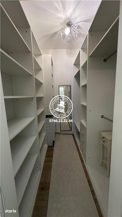 Apartament 3 camere  de vanzare  Centru - Sfantul Lazar,
