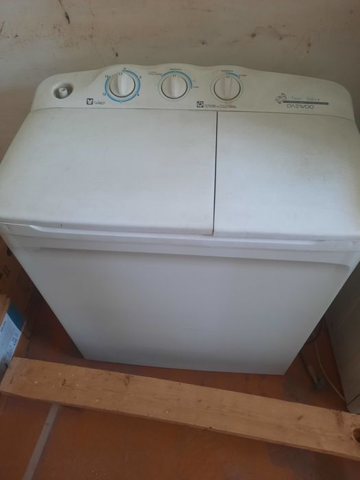 Полуавтомат стиралная машина