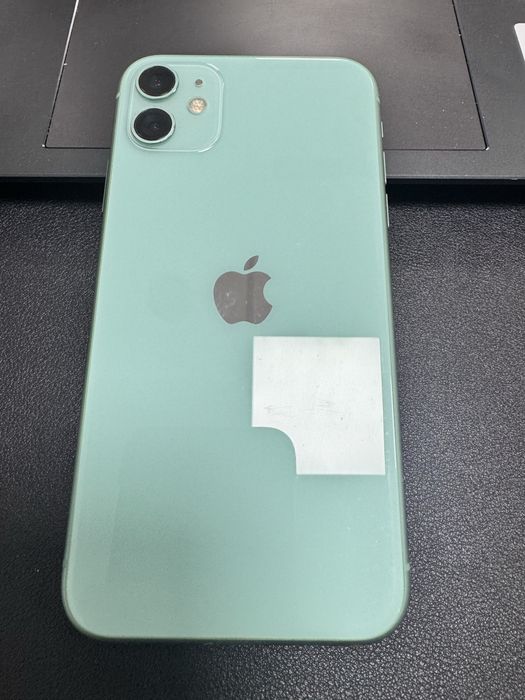 Iphone 11     64 Gb