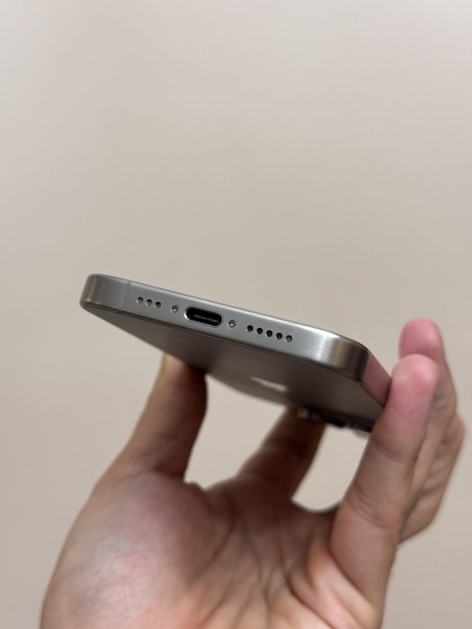Iphone 15 Pro. 256гб. Акб 87%
