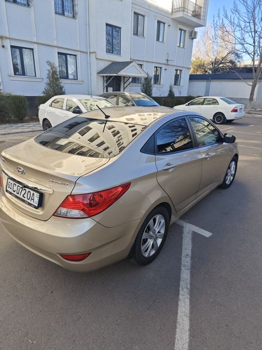 Хундай Акцент 2011 фулл,пробег 123000км