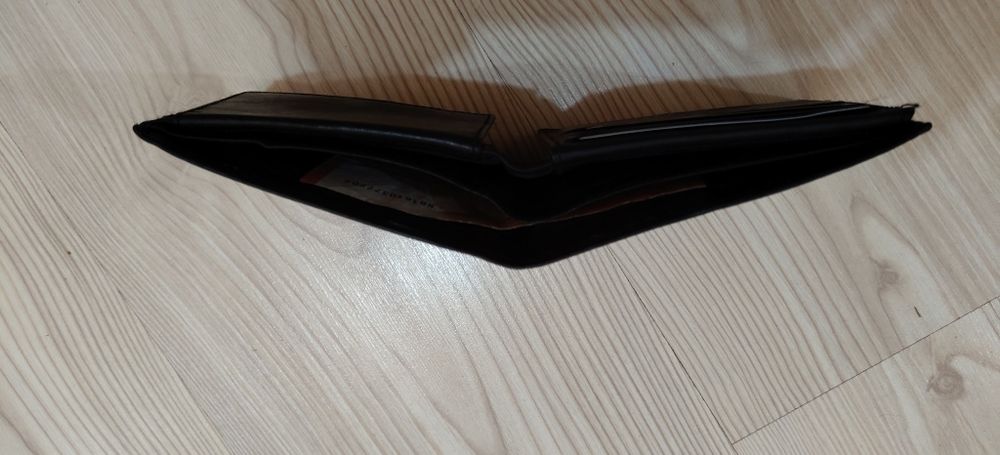 Мъжки портфейл естествена кожа на немската фирма HJP