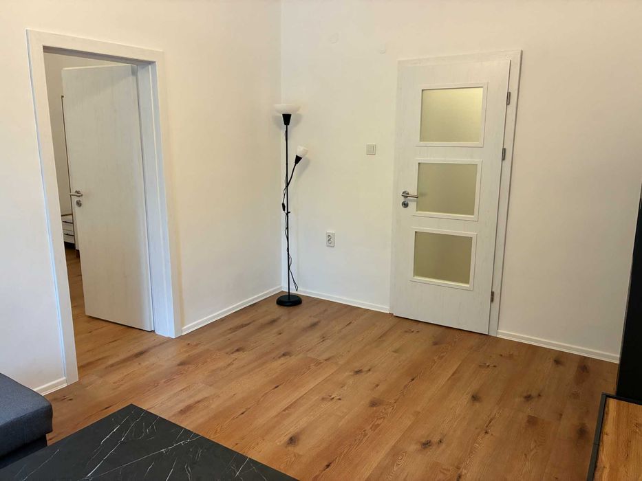 Дава се под наем Двустаен апартамент в Ботевград - 65 кв.м за 612 € - Снимка #7