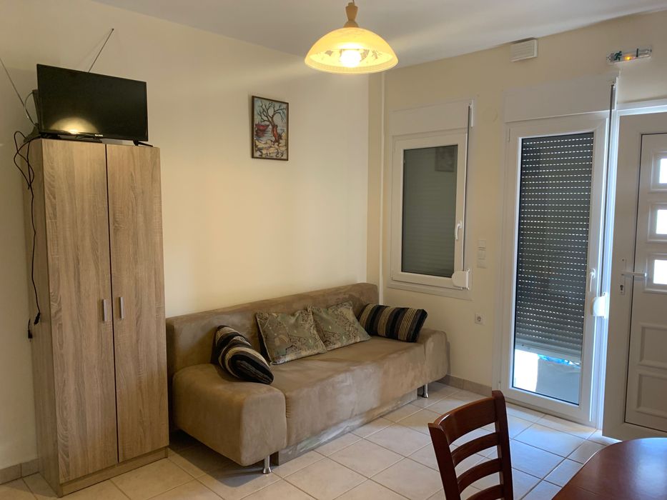 Дава се под наем Двустаен апартамент в Пловдив, Тракия - 48 кв.м за 70 € - Снимка #5