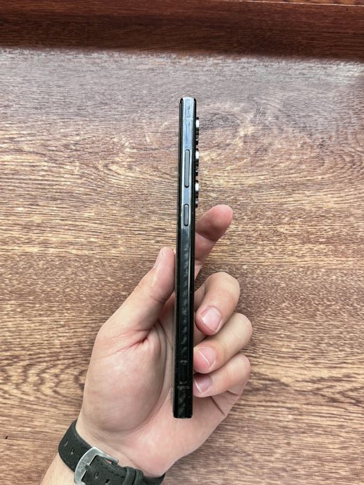Продаётся Samsung S23 Ultra