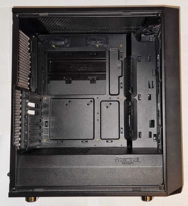Carcasa Fractal Design Meshify C