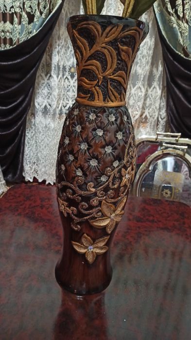 Продаётся Сувенирная ваза