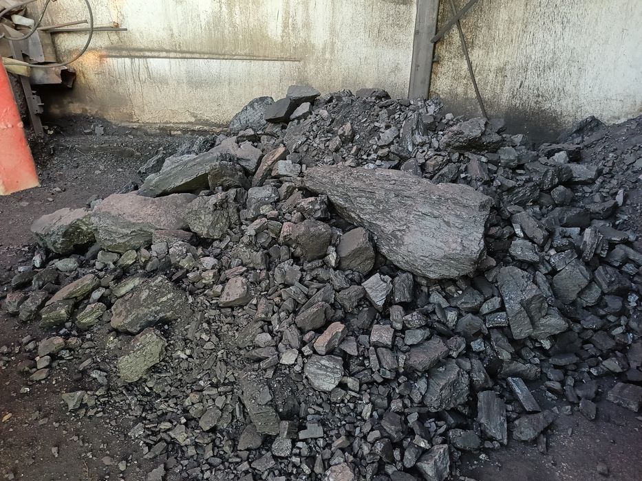 Уголь богатырский в тоннах и мешках