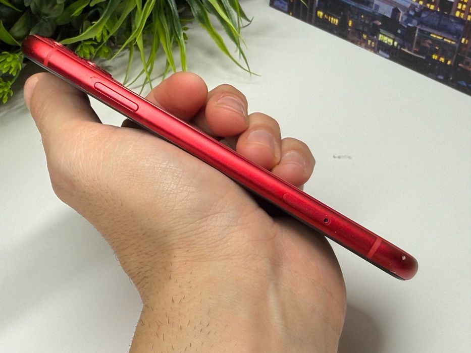 iPhone 11 64GB Red 100% Батерия Гаранция