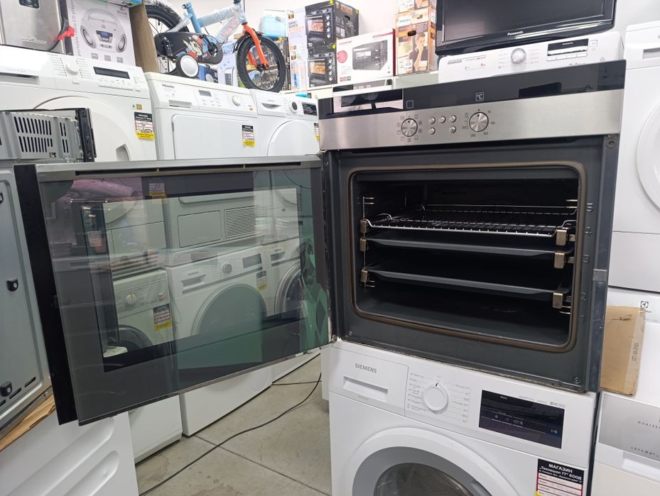 Фурна за вграждане SIEMENS