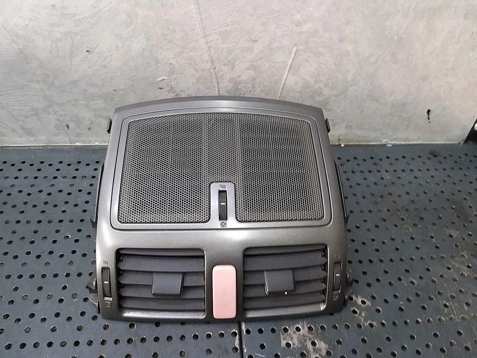 Grile aer bord centrale buton avarii toyota auris e15