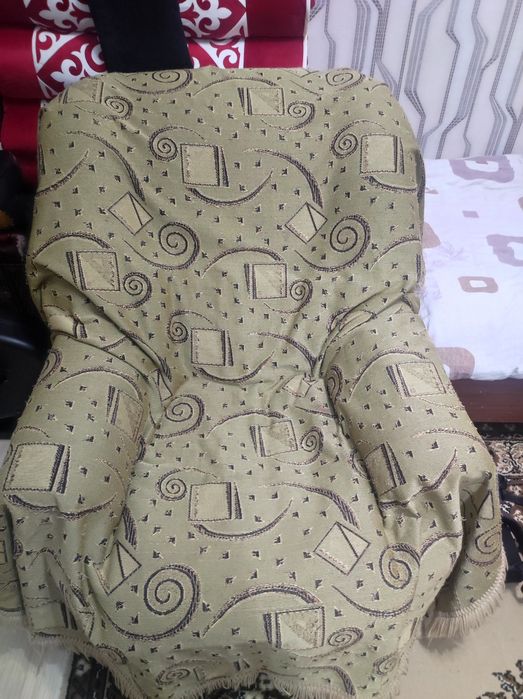 Диван белый угловой + 2 кресла