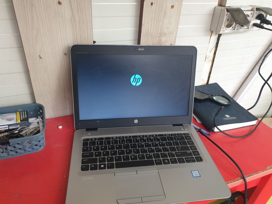 Laptop hp model 840 g3