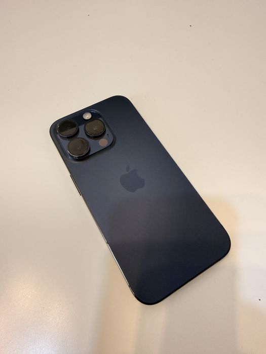 Iphone 15 pro 128 GB albastru