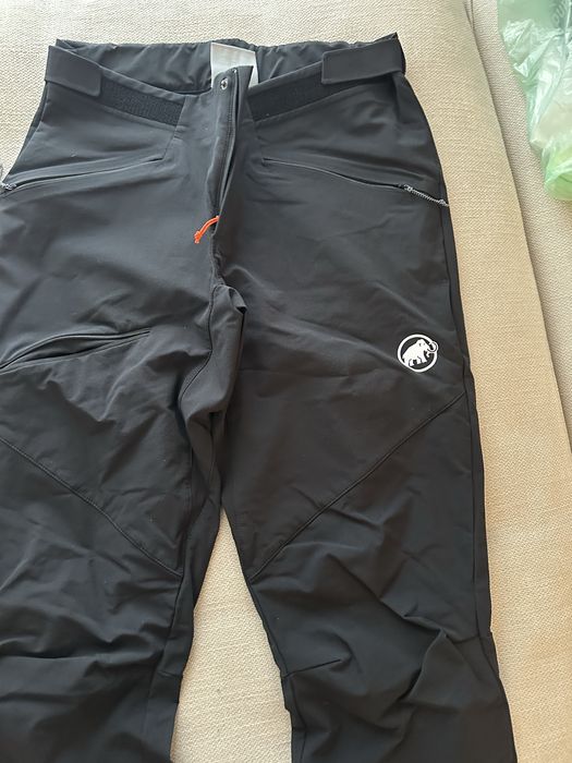 Pantaloni Mammut mai subtiri, impermeabili