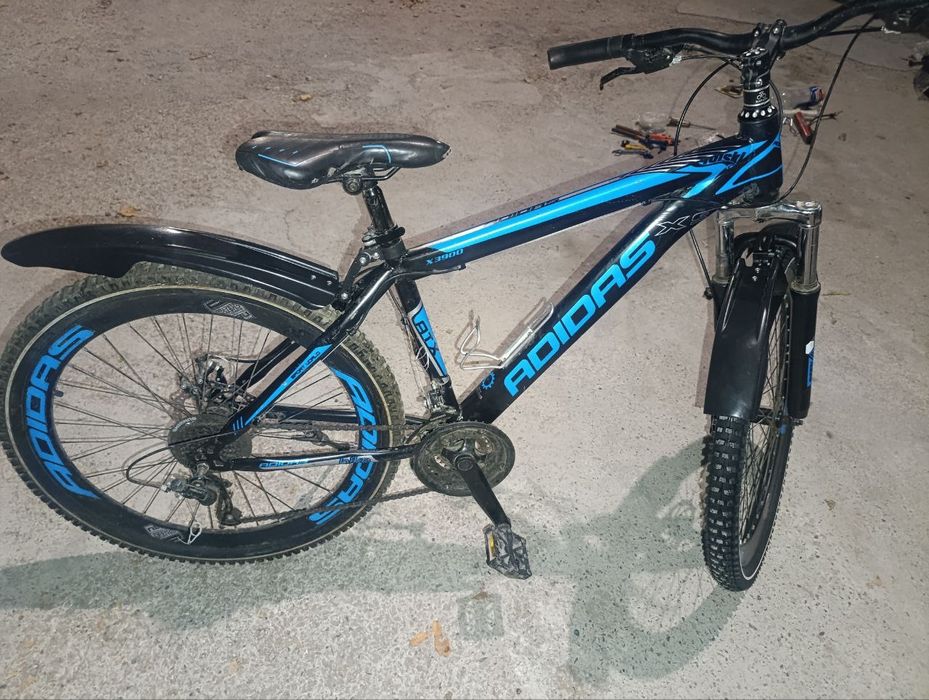 Velosiped Adidas 26 razmer