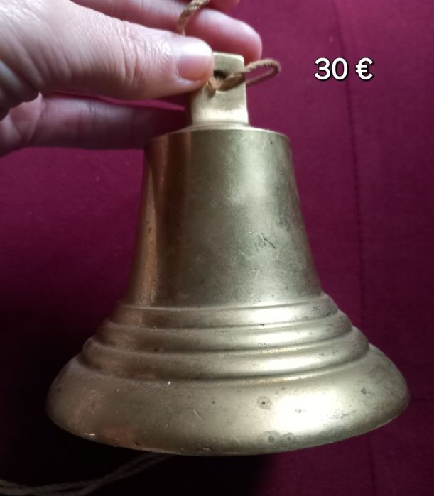 Камбани различни размери