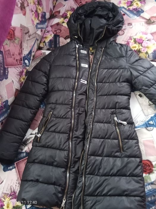 Женская одежда. .