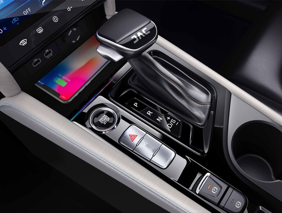 Jac j7 1.5Turbo liftbek