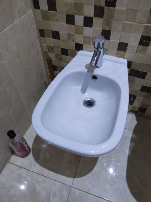 Продам биде (5 мкр)