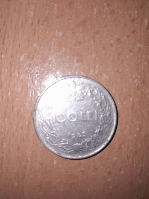 Vând 5 monede de 100 lei 1943, una de 5 lei și de doi lei