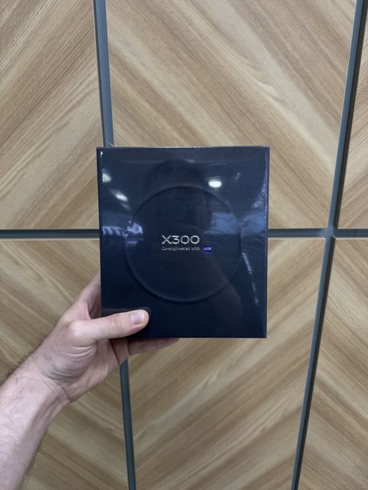 Vivo X300 16/512 GB Global