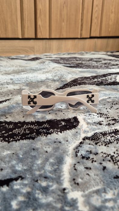 Ochelari de soare Off White Cady albi