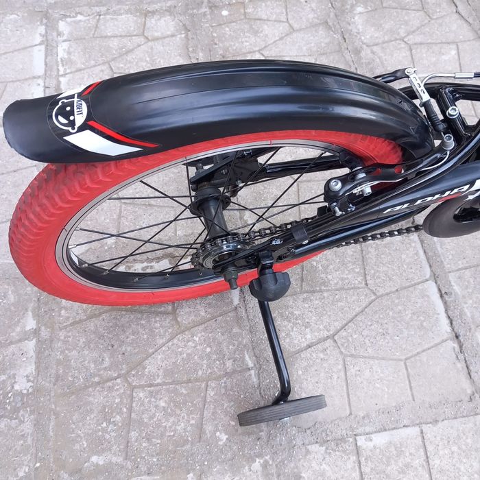 Детски велосипед drag alpha 18


Колелото е перфектно ,  като чисто н