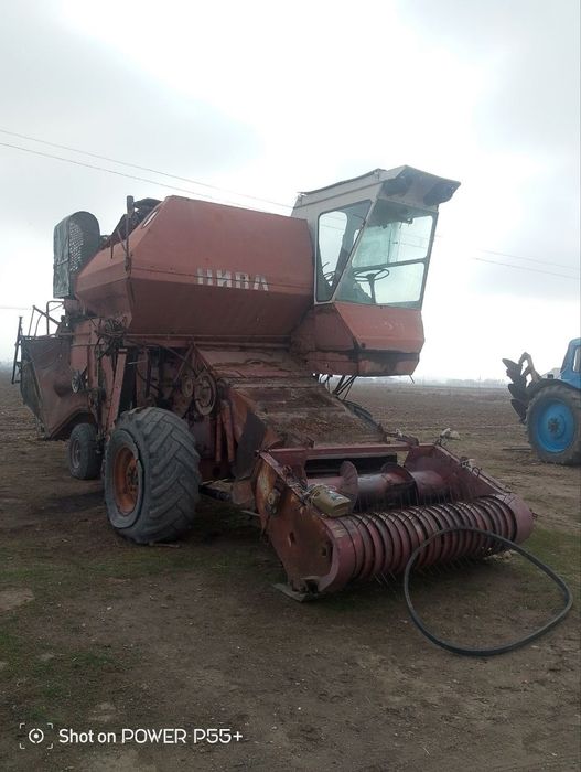 Kombayn sotiladi fosolga tayyorlangan qolgan malumotlar telfonda