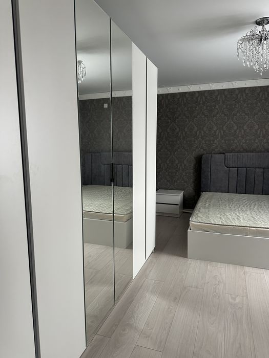 Продам спальный гарнитур