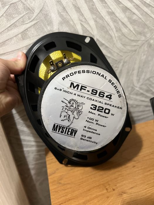 Продам колонки Mystery