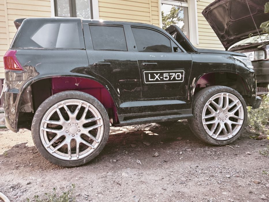 Mеняю LEXUS LX 570