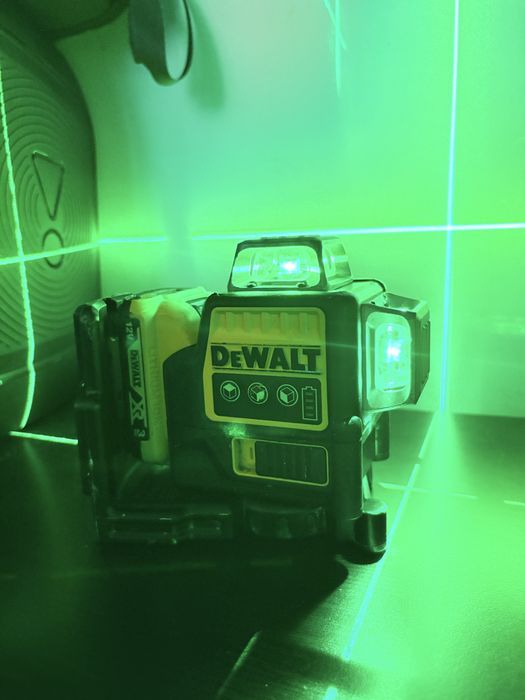 Vand Nivela Laser Dewalt