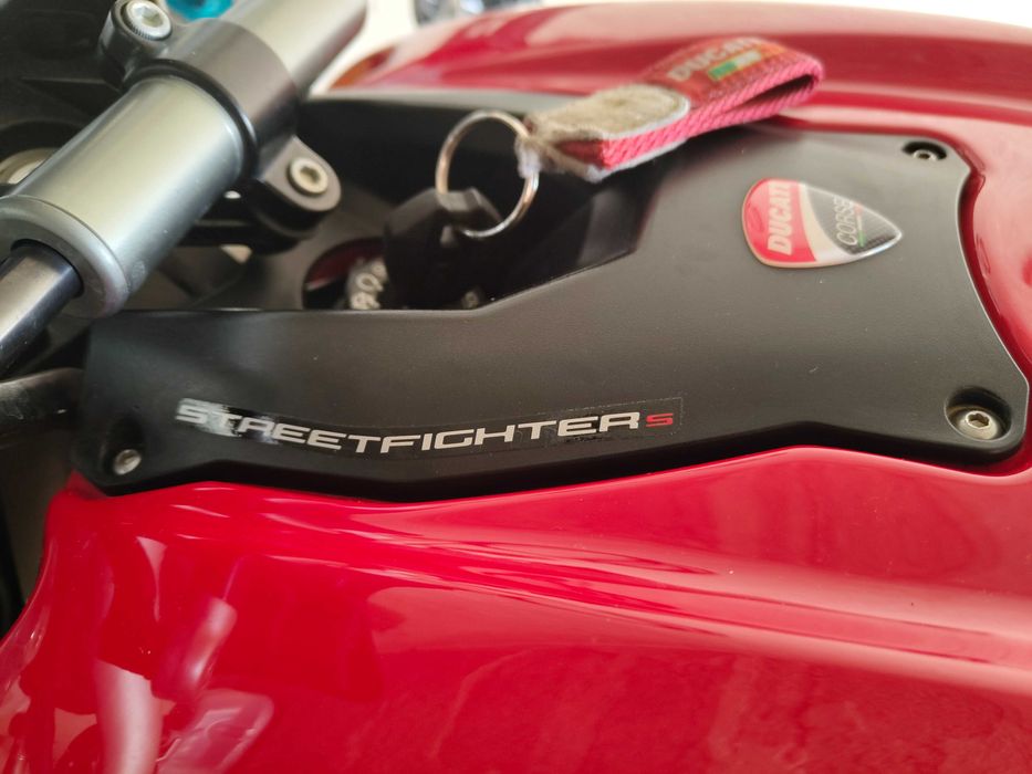 Ducati Streetfighter S 1098 155ps