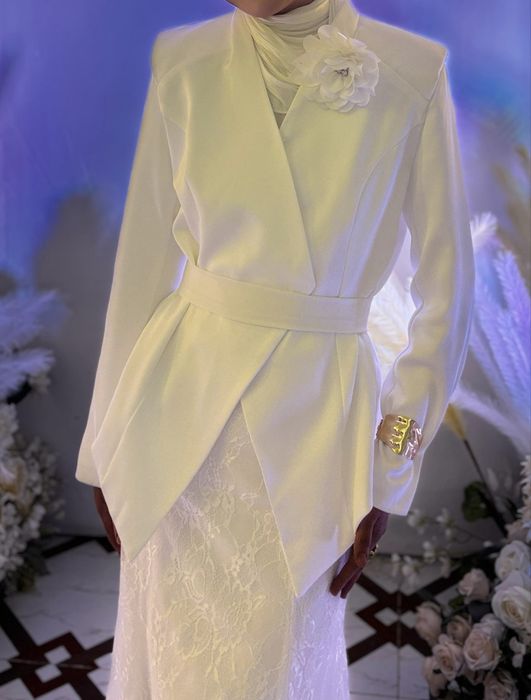 Вечерние платья.Костюм двойка