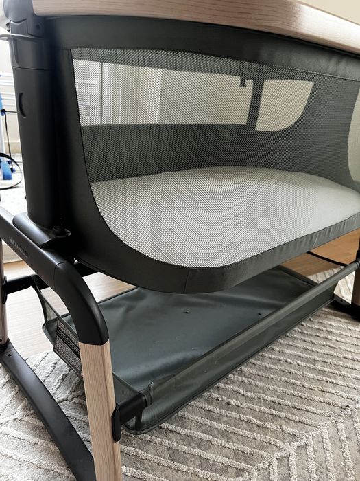 детский манеж Maxi-Cosi Iora Bedside Bassinet