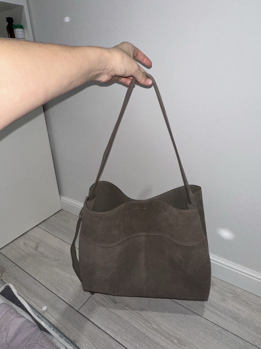 Продам женскую сумку замша