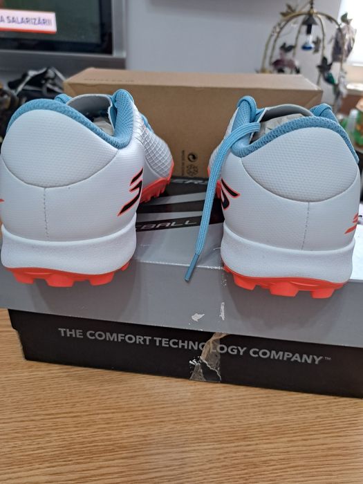 Skechers Football  mas 40