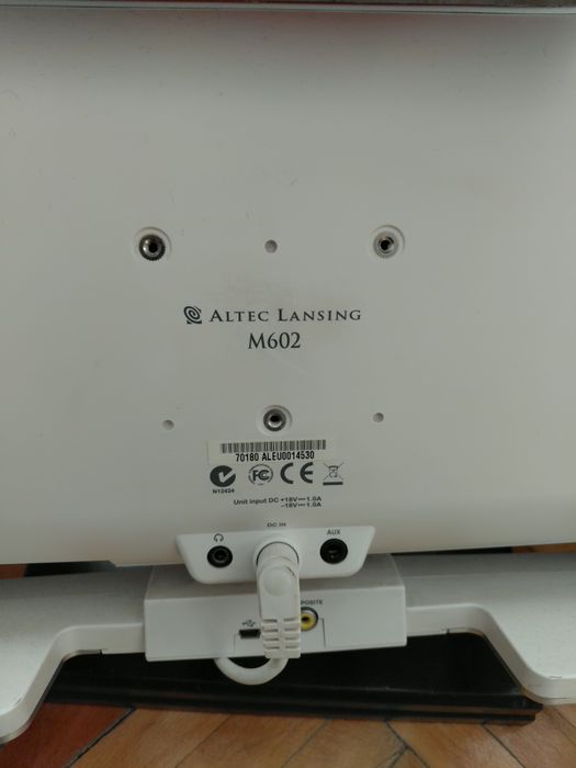 Vind dock i pod Altec Lansing M-602