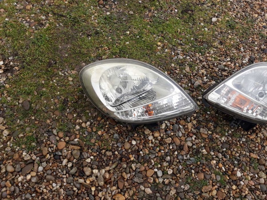 ляв и десен фар за рено канго 03 - 08 RENAULT KANGOO