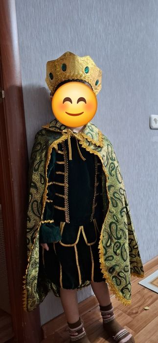 Продам новогодний костюм