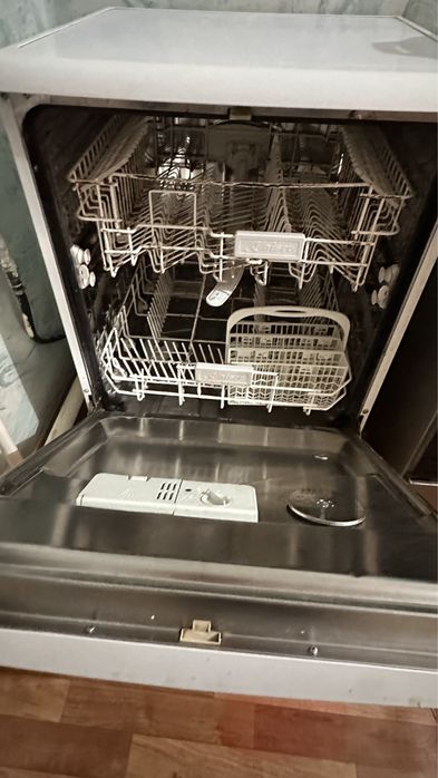 Срочно продам посуда моющая машина