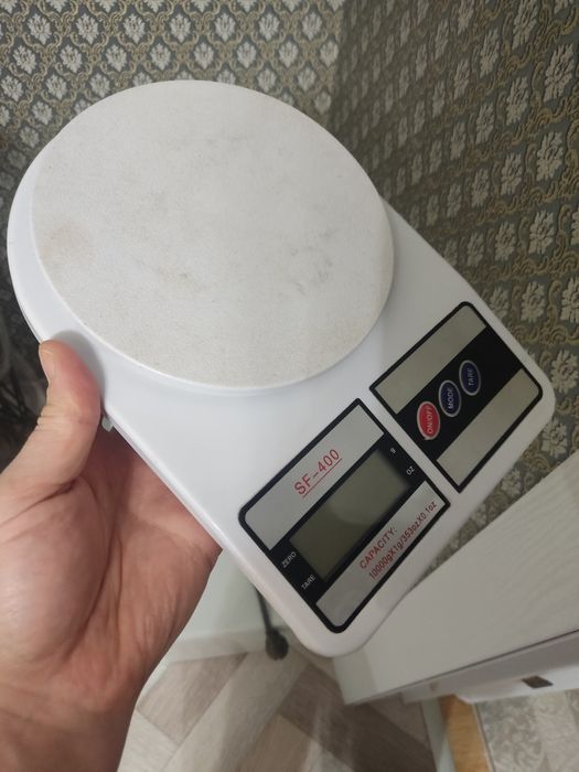 Продам  рабочие весы кухонные